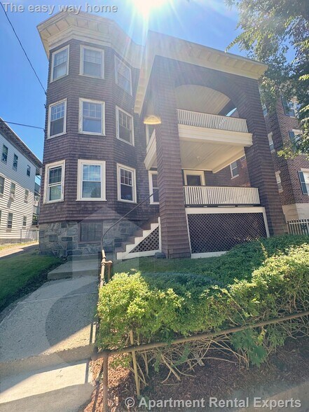 Building Photo - 26 Upland Rd