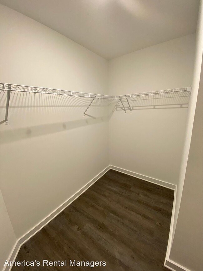 Building Photo - 3 br, 2.5 bath House - 236 Creek Run Way