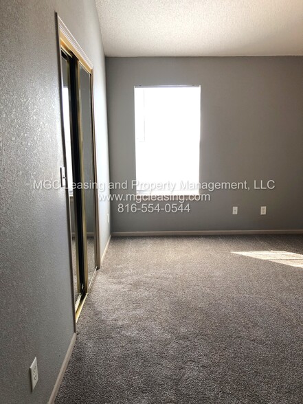 Building Photo - 918 Garden Dr