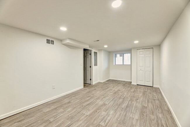 Building Photo - 4843 McPherson Dr NE