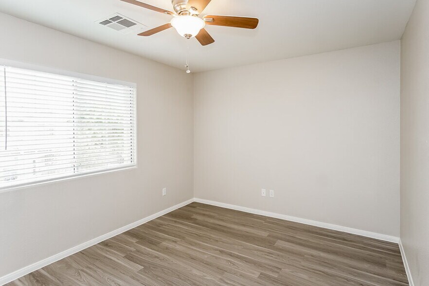Building Photo - 6510 Abbey Door Ct