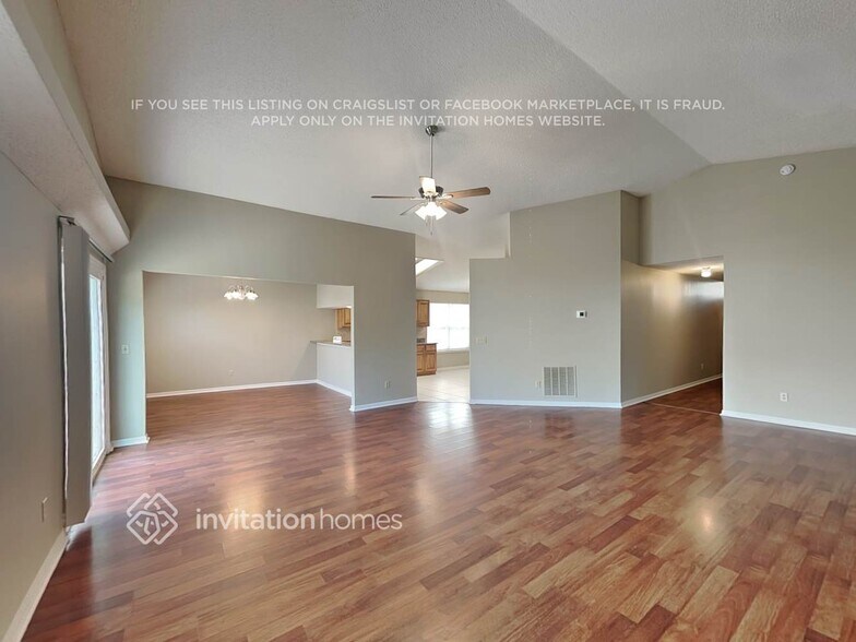 Building Photo - 8488 Branchwater Dr
