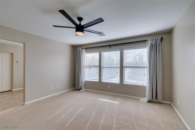 Building Photo - 25 Precipice Ct