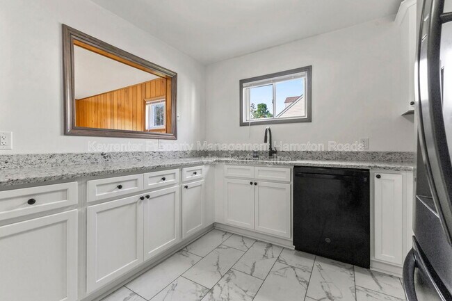 Building Photo - 4707 Dermott St
