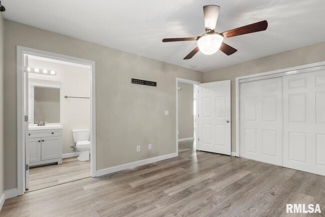 Building Photo - 3005 N Molleck Dr