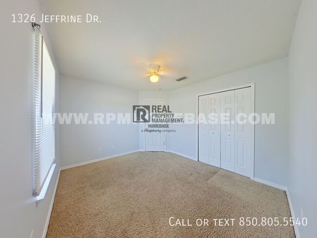 Building Photo - 1326 Jeffrine Dr