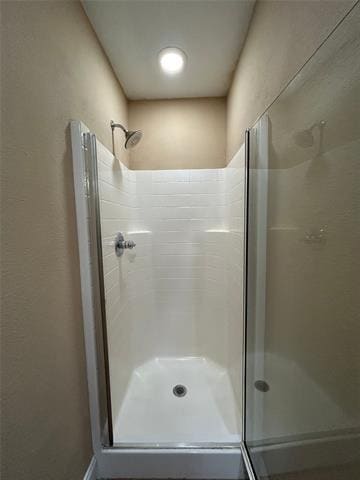 Building Photo - 5865 Fir Tree Ln