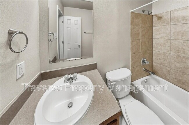 Building Photo - 1709 Novella Ct