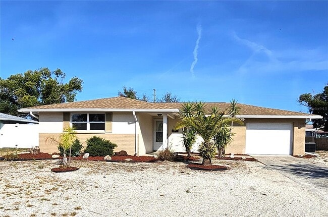 Primary Photo - 7821 Lotus Dr