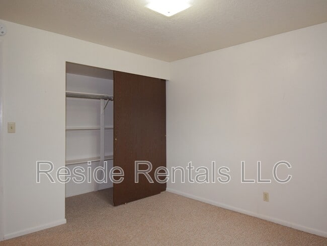 Building Photo - 146 W 1000 N