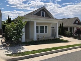 Building Photo - 2539 Greenport Dr