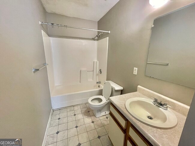 Building Photo - 202 Eagles Ct