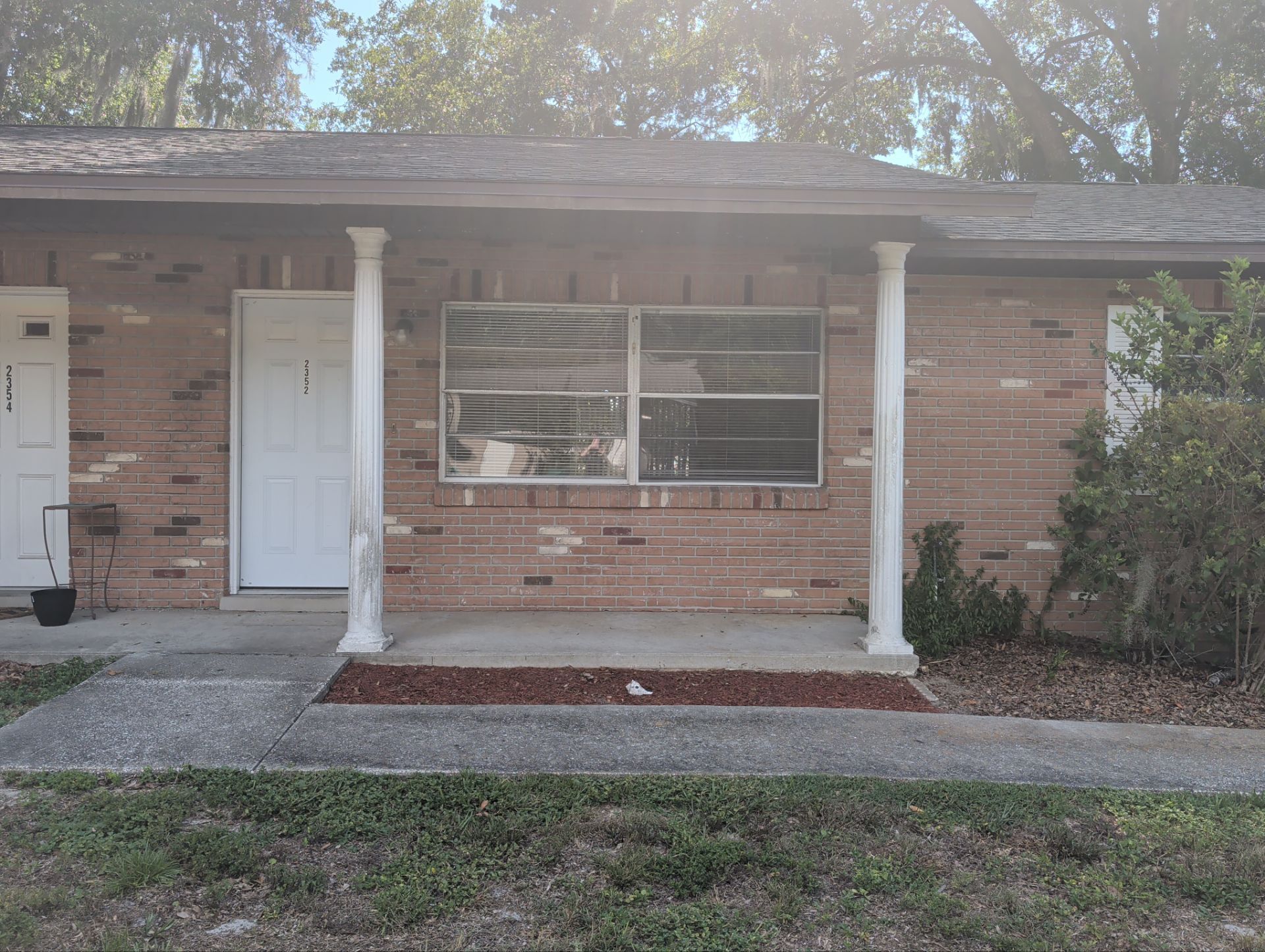 Building Photo - 2352 S Sandburg Pt