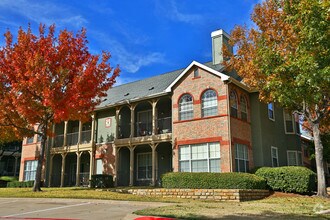 Building Photo - The Vine South