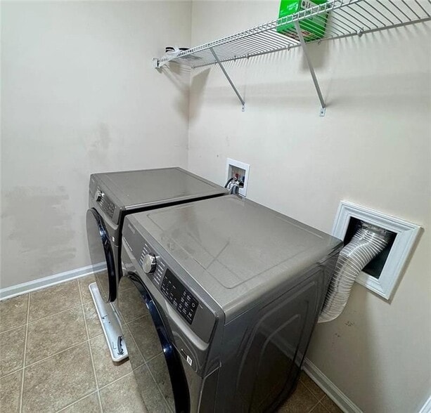 Building Photo - 1530 Winshire Cove