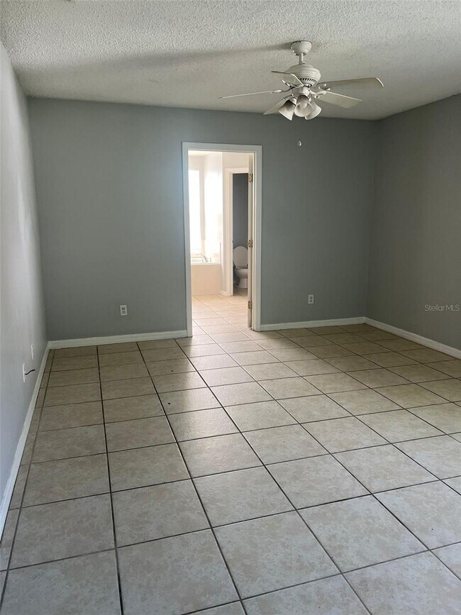 Building Photo - 235 Bedford Dr