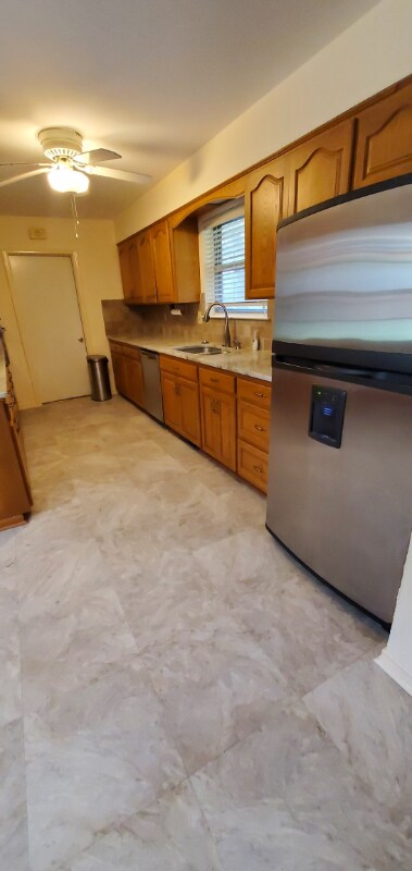 Building Photo - 601 Cliffside Dr