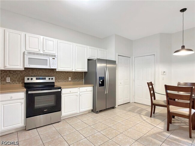 Building Photo - 9729 Heatherstone River Ct