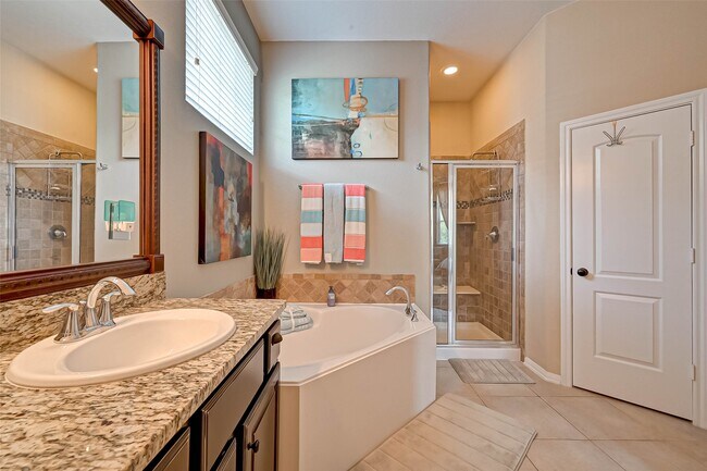 Building Photo - 50 Cheswood Manor Drive