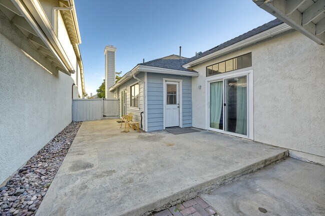 Building Photo - 806 Windward Ln