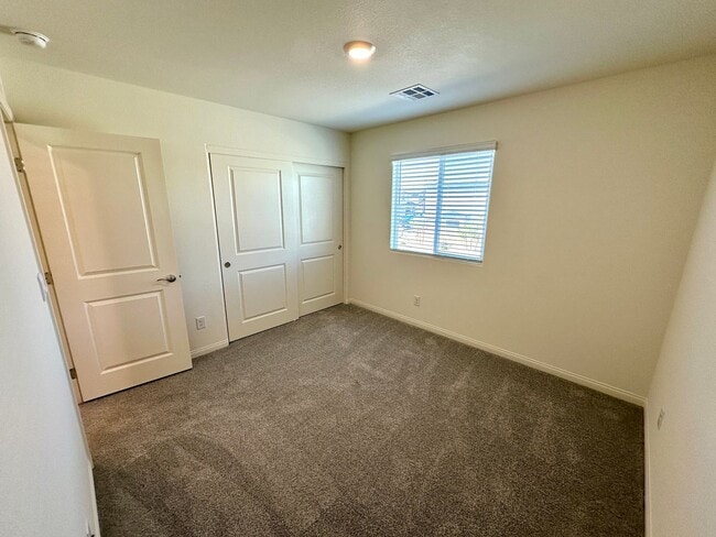 Building Photo - 5746 Sunset Sedona St