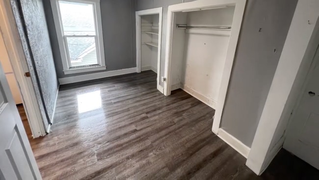 Building Photo - 401 W Marion St