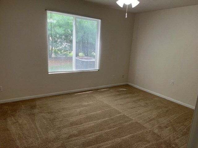 Building Photo - 713 Broadmeadow Rd