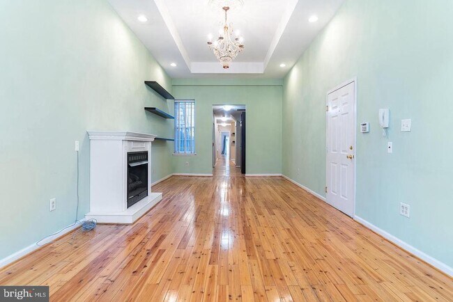 Building Photo - 1523 Green St