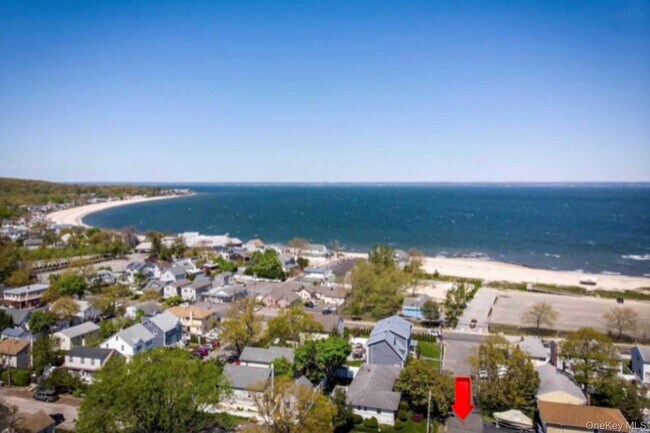 Building Photo - 11 7th St