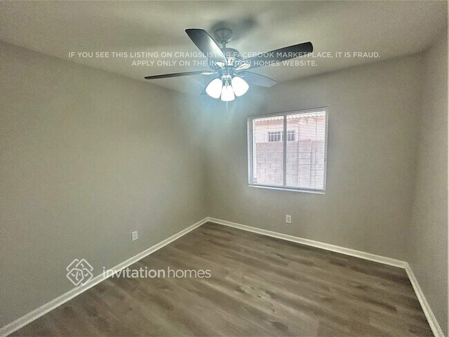 Building Photo - 8820 N 44th Ln