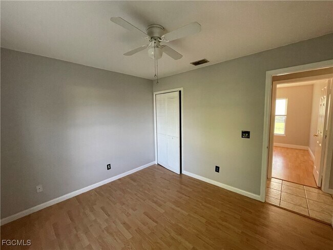 Building Photo - 1409 SW 11th Pl