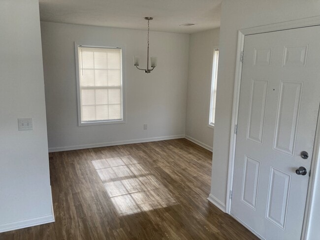 Building Photo - 1304 17th Ave