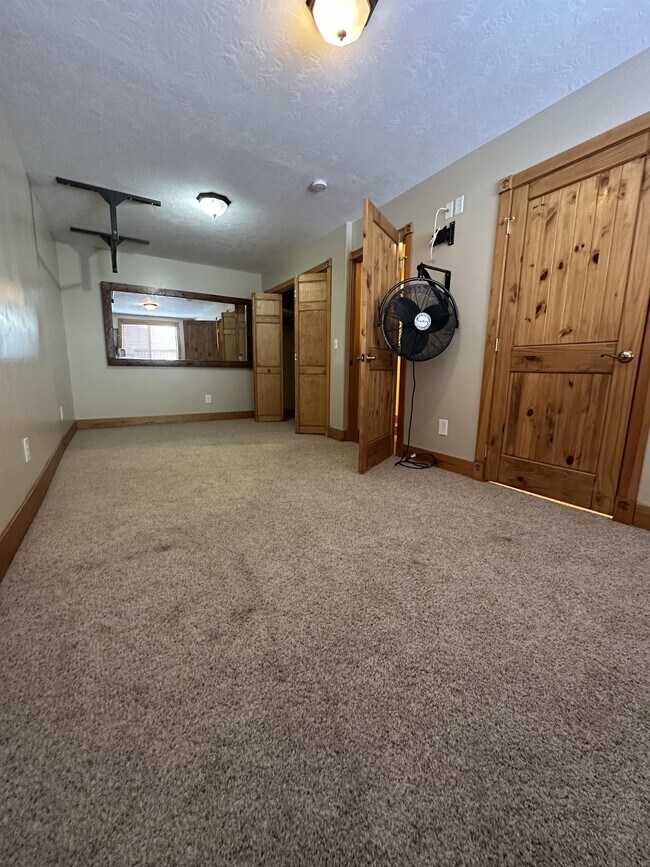 Building Photo - 113 Manilla Dr