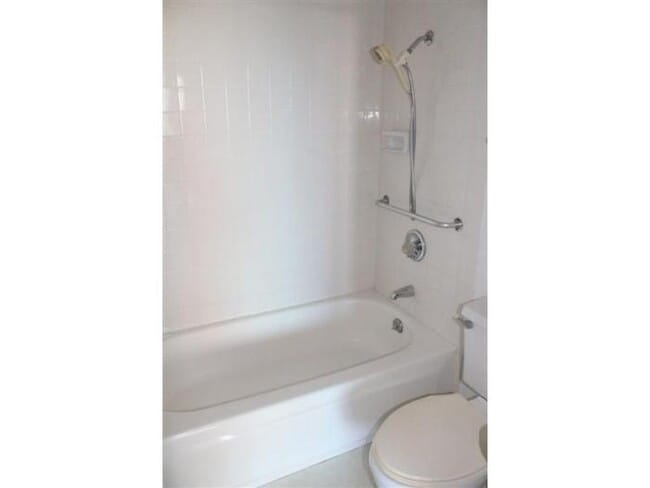 Building Photo - Kukui Plaza - 1 Bedroom, 1 Bath, 1 Parking...