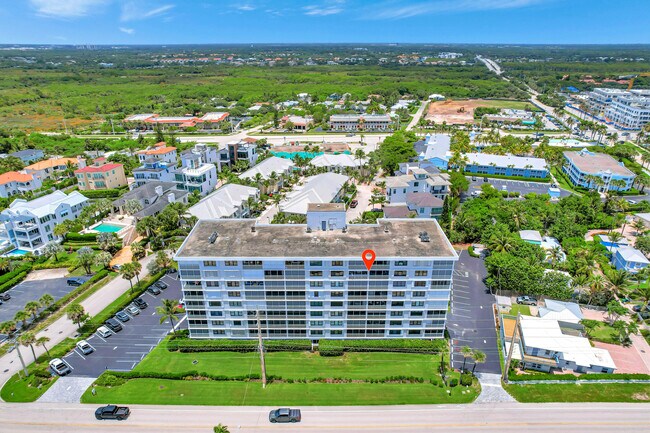 Building Photo - 911 Ocean Dr