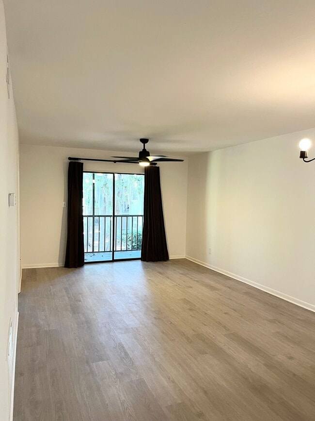 Building Photo - 2 bed/2 bath Windsor Crossing Condo