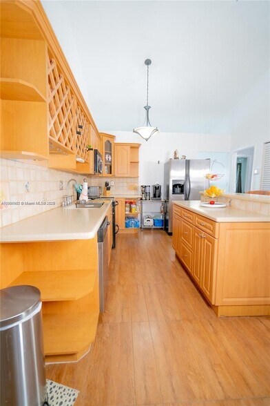 Building Photo - 8844 NW 113th St