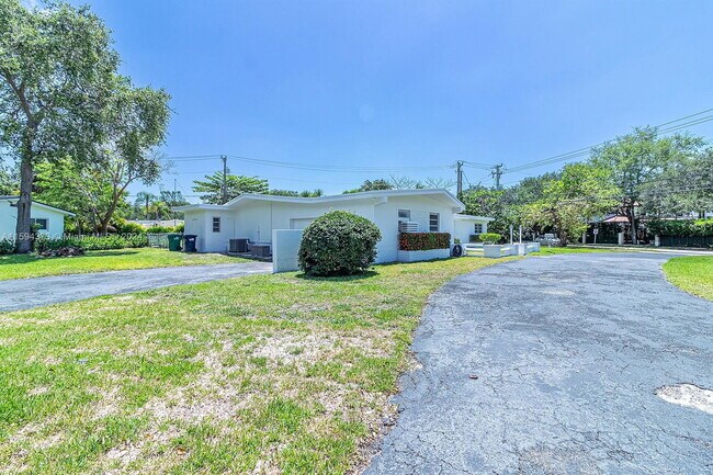 Building Photo - 8145 SW 128th St
