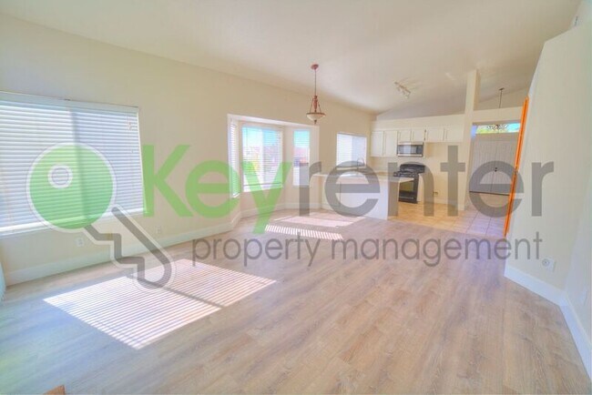 Building Photo - 5627 Terrace Dr