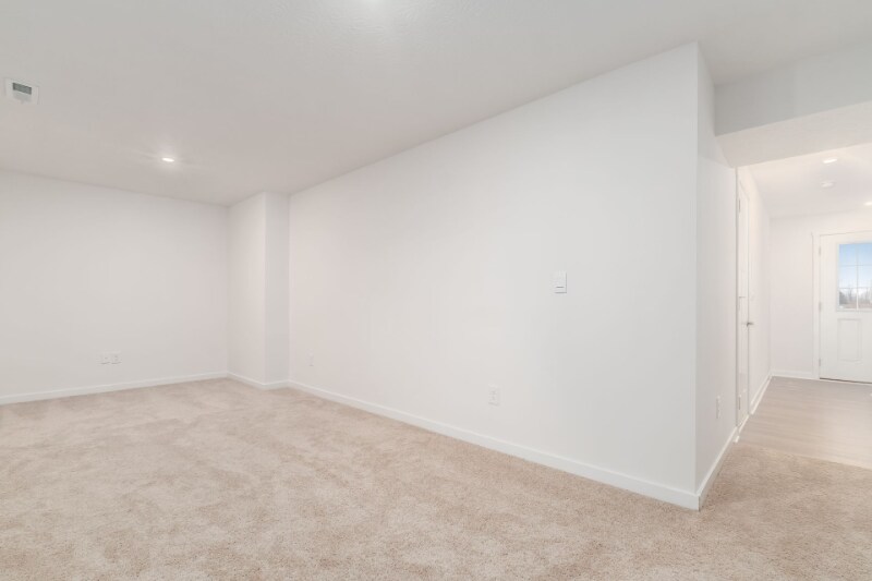 Building Photo - 127 Sitka Willow Dr