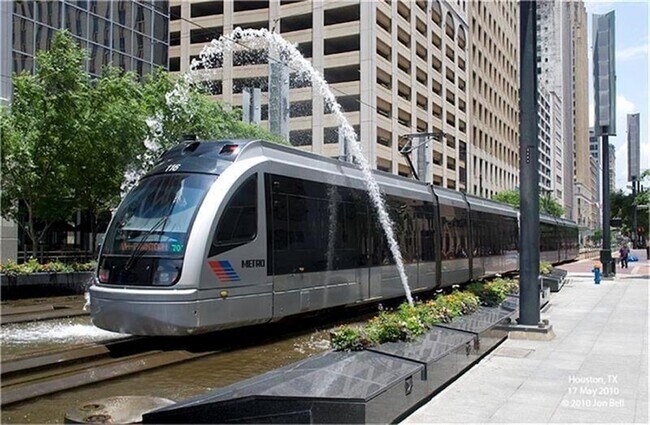 Building Photo - 7950 N Stadium Dr