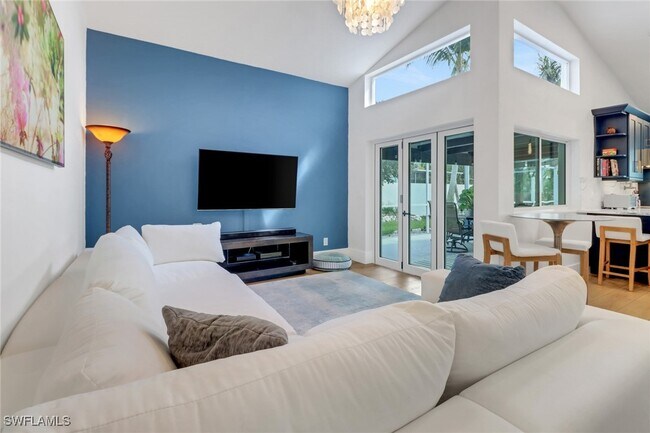 Building Photo - 1139 Jardin Dr