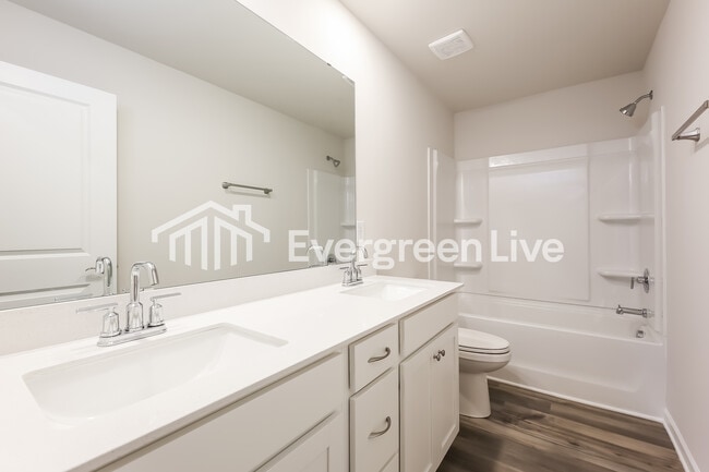 Building Photo - now