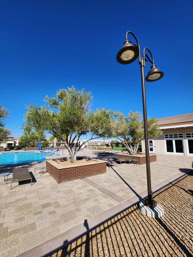 Building Photo - Guard-Gated Cadence 55+ Community | 2 Bed | Single Story Home