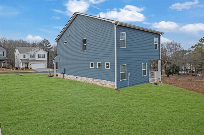 Building Photo - 803 Dundee Wy