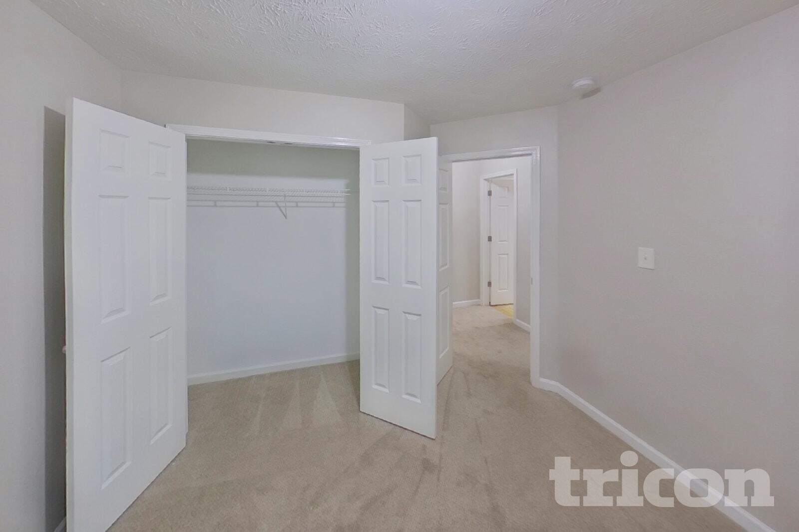 Building Photo - 1563 Little Creek Dr