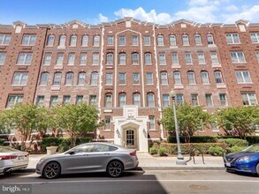Building Photo - 1451 Park Rd NW