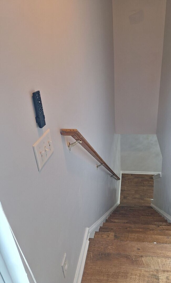 Building Photo - Wonderful Four Bedroom Home Located in Northeast Columbia!