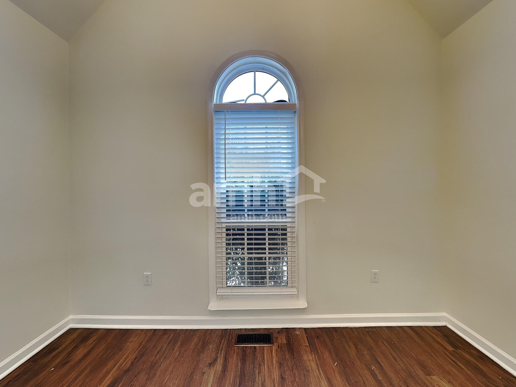 Building Photo - 7209 Sir William Dr