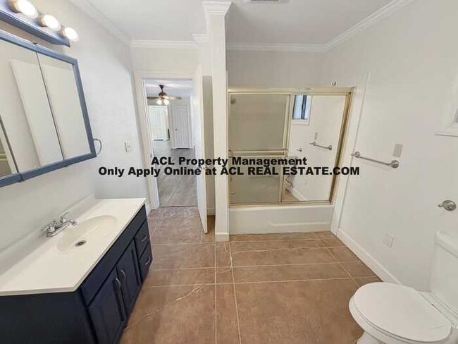 Building Photo - **WE DO NOT ADVERTISE ON CRAIGSLIST OR FACEBOOK MARKETPLACE**
